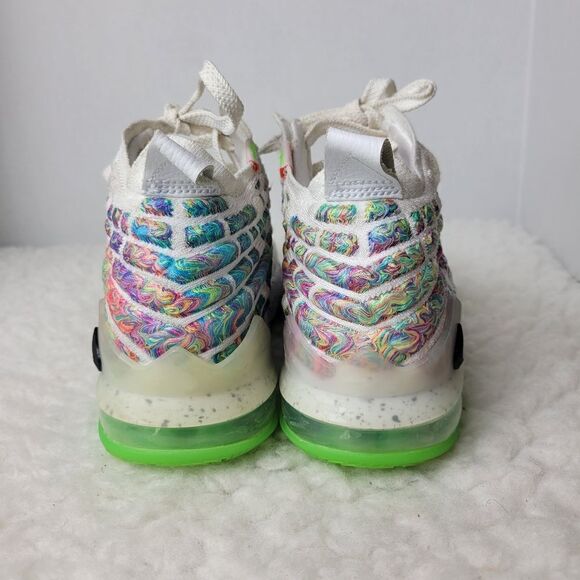 Nike LeBron 17 Air Command Force 2020 Men's Shoes  Size 5 BQ3177-100 Muticolor - Picture 7 of 9